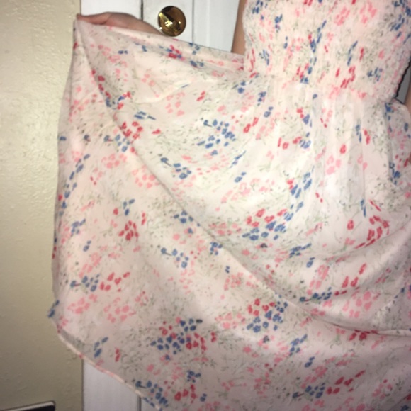 Summer & Spring Floral Dress - Picture 2 of 3